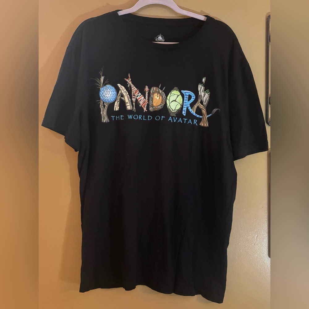 Disney Black Pandora Avatar T-Shirt Large EUC